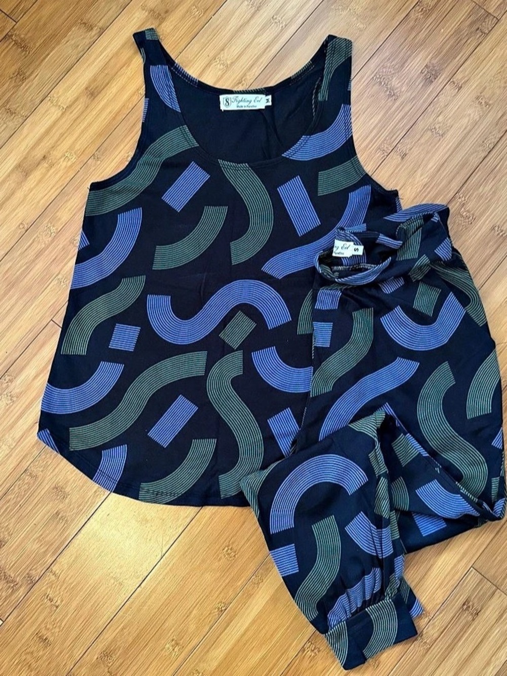 Fighting Eel Geometric Tank Top in Black & Blue Size Small/Medium